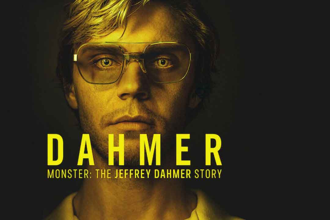 Dahmer از بهترین سریال ها بر اساس داستان زندگی قاتلان سریالی